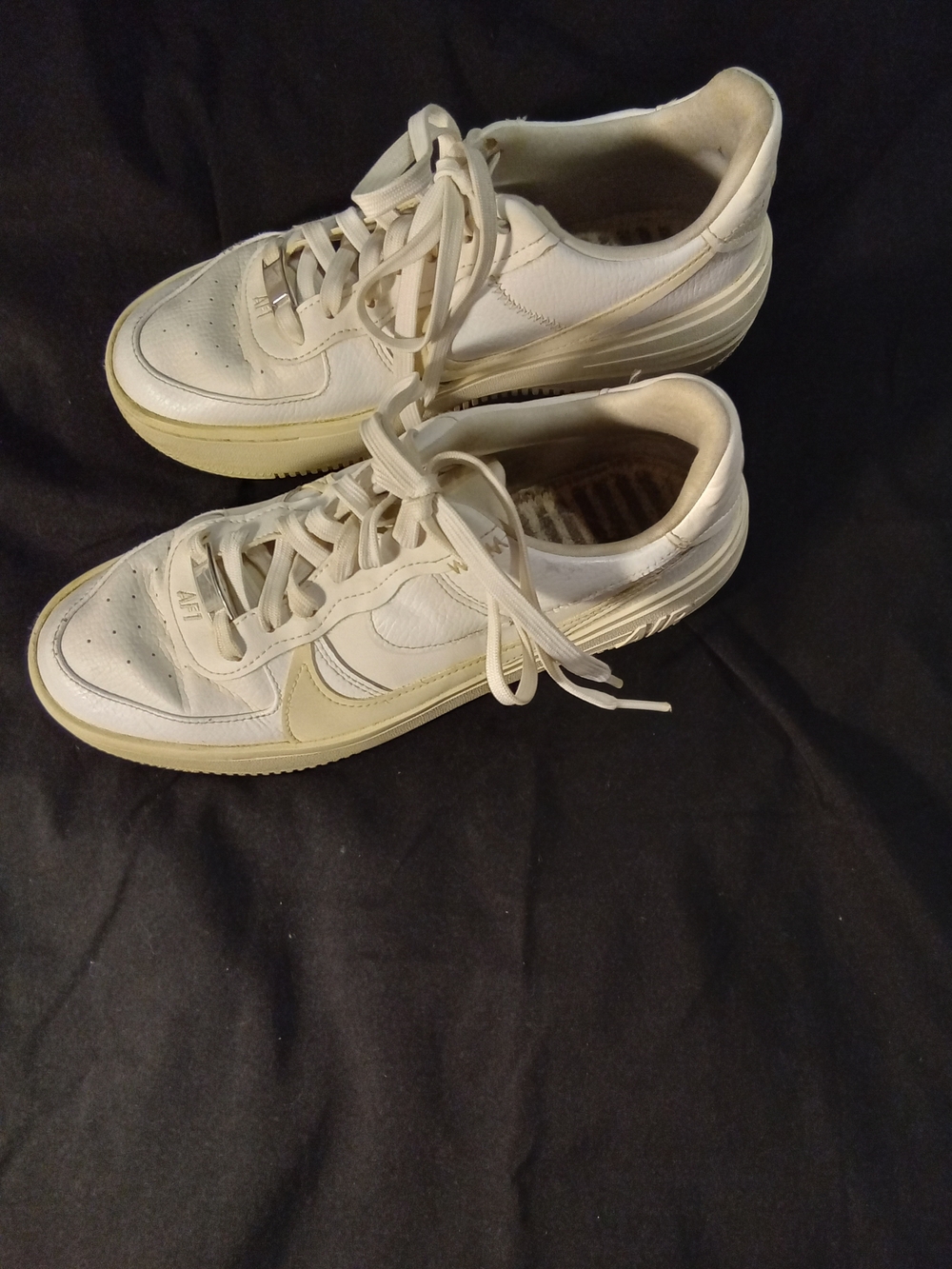 Nike Air Force 1 Low Sneakers - White with Cream Accents DJ9946-100 - Picture 4 of 7